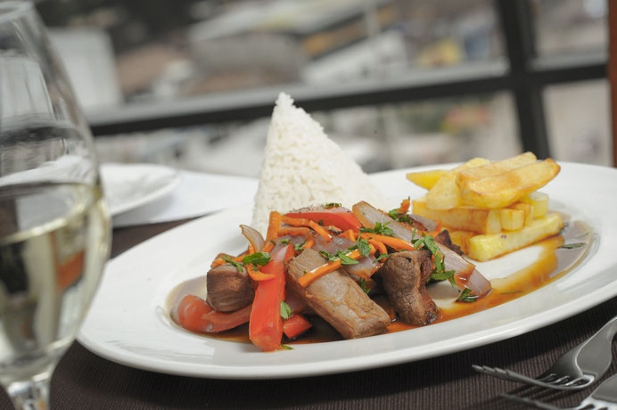 Imagen del bar/restaurante del Hotel Polo Cusco Suites. Foto 2