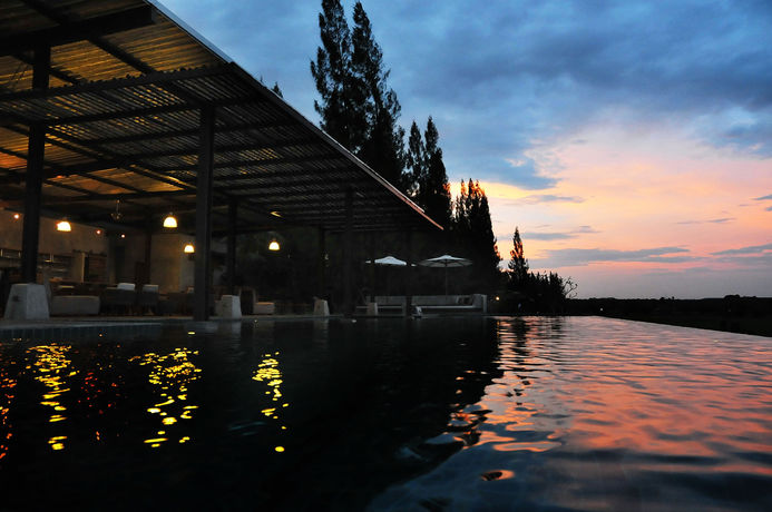 Imagen de los exteriores del Hotel Polo Escape. Foto 10