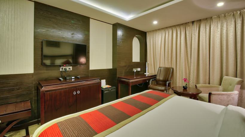 Imagen de la habitación del Hotel Polo Inn and Suites. Foto 10
