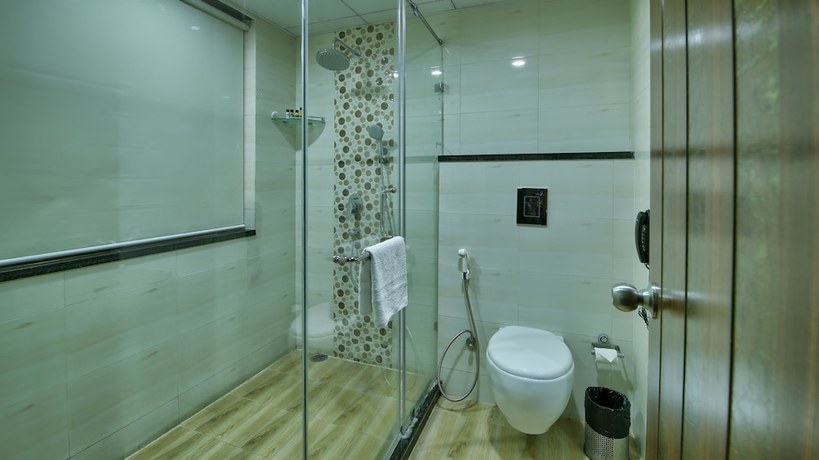 Imagen de la habitación del Hotel Polo Inn and Suites. Foto 12