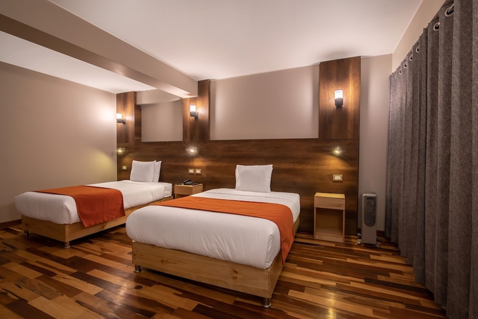 Imagen de la habitación del Hotel Polo Santa Monica. Foto 9