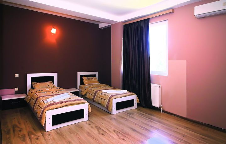 Imagen de la habitación del Hotel Polo, Tbilisi. Foto 8