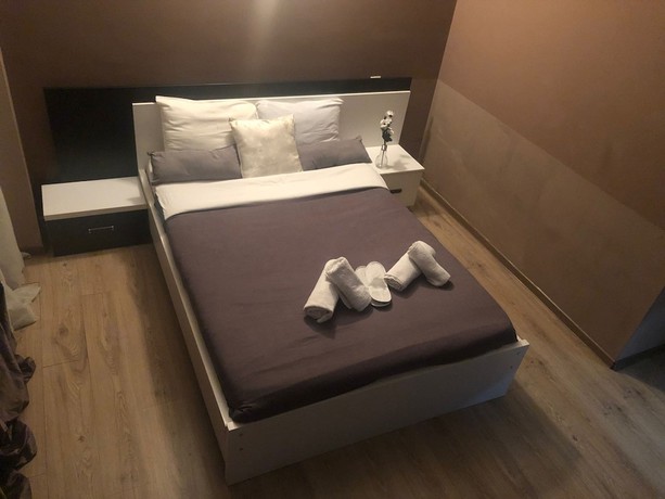 Imagen de la habitación del Hotel Polo, Tbilisi. Foto 9