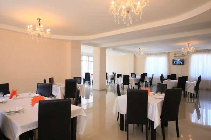 Imagen del bar/restaurante del Hotel Polo, Tbilisi. Foto 2