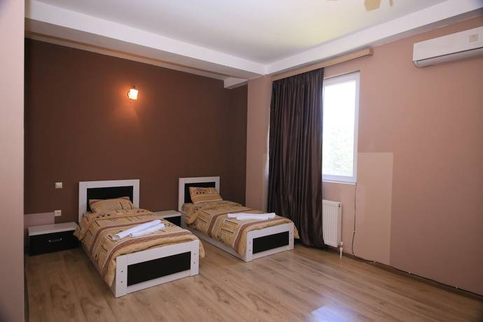 Imagen de la habitación del Hotel Polo, Tbilisi. Foto 11