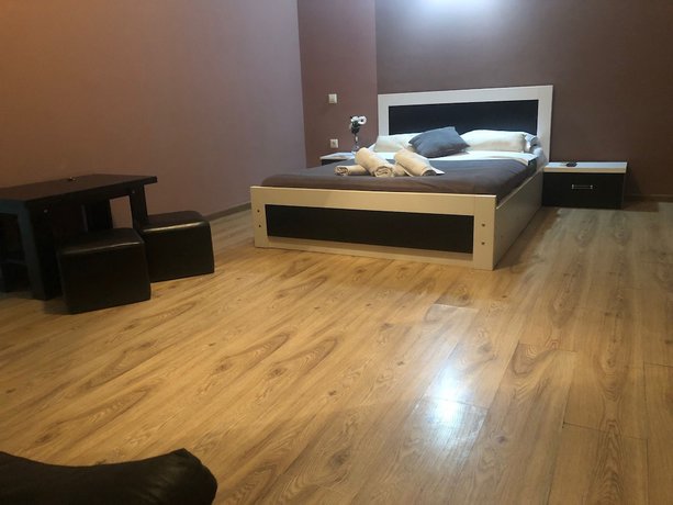 Imagen de la habitación del Hotel Polo, Tbilisi. Foto 15