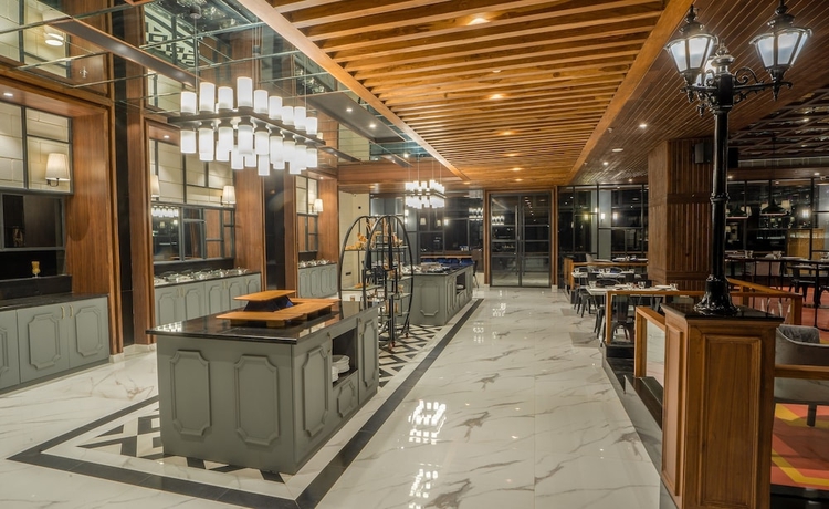 Imagen del bar/restaurante del Hotel Polo Tower Agartala. Foto 3