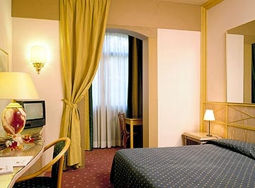 Imagen de la habitación del Hotel Polo, Vimercate. Foto 3