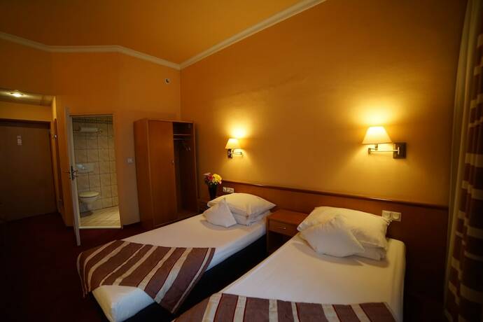 Imagen general del Hotel Polonia Racibórz. Foto 1