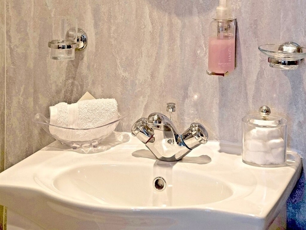 Imagen de la habitación del Hotel Poltair. Foto 7