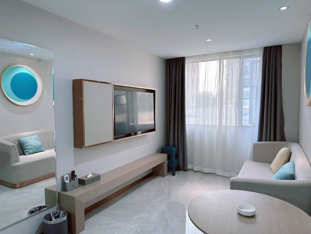 Imagen de la habitación del Hotel Poltton International. Foto 9