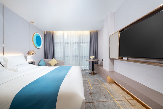 Imagen de la habitación del Hotel Poltton International. Foto 10