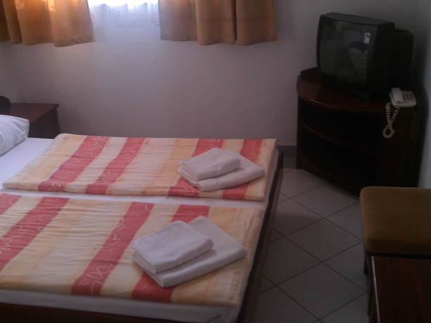 Imagen de la habitación del Hotel Polus. Foto 9