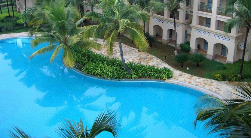 Imagen de la piscina del Hotel Poly, Guangzhou. Foto 7
