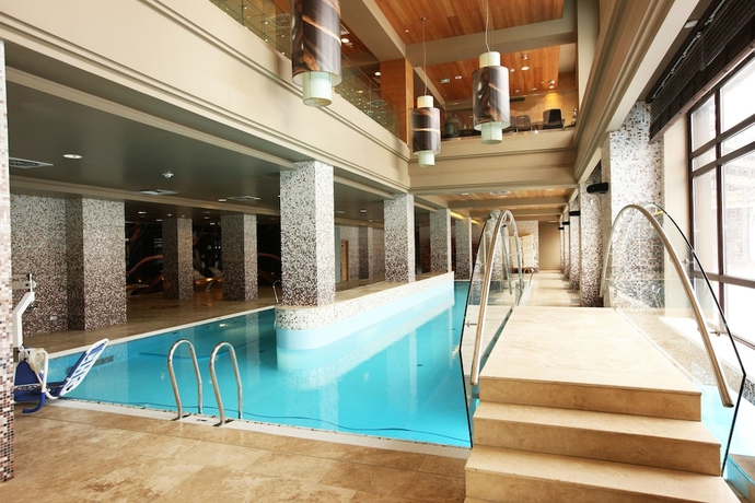 Imagen de la piscina del Hotel Polyana 1389 and Spa. Foto 17