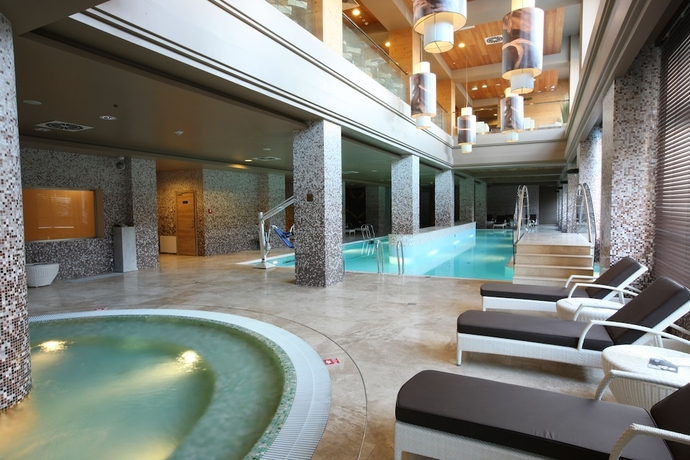 Imagen de la piscina del Hotel Polyana 1389 and Spa. Foto 18