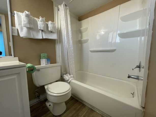 Imagen de la habitación del Hotel Polynesian Beach And Golf Resort. Foto 18