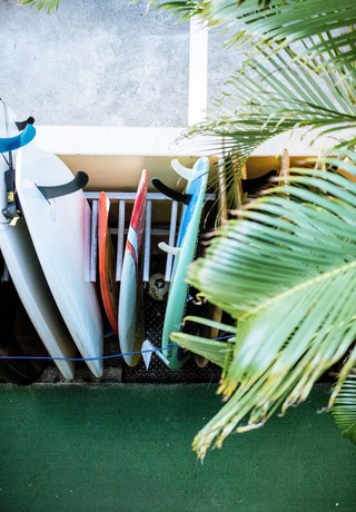 Imagen de los exteriores del Hotel Polynesian Beach Club Hostel. Foto 17