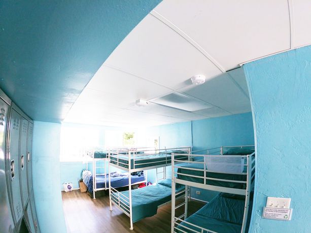 Imagen de la habitación del Hotel Polynesian Beach Club Hostel. Foto 11
