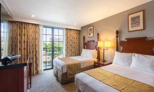 Imagen de la habitación del Hotel Polynesian Residences Waikiki Beach. Foto 2