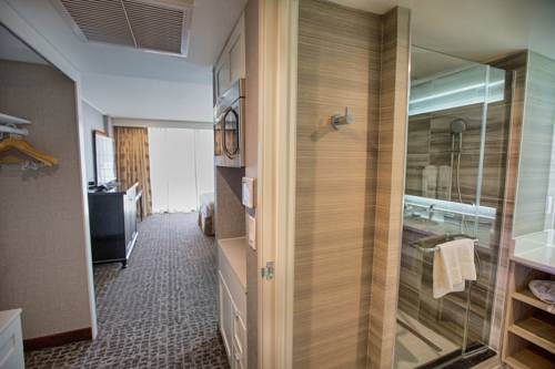 Imagen de la habitación del Hotel Polynesian Residences Waikiki Beach. Foto 12