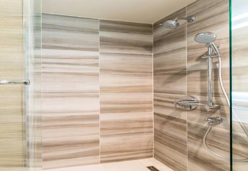 Imagen de la habitación del Hotel Polynesian Residences Waikiki Beach. Foto 13