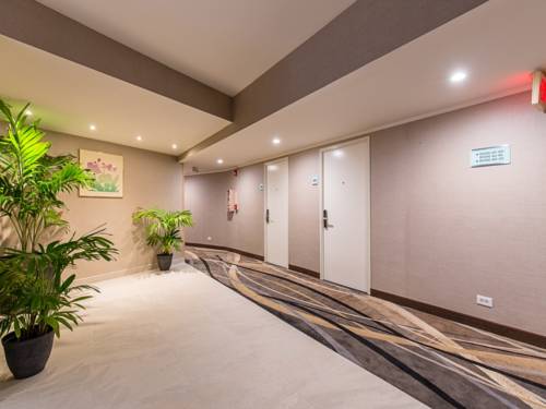 Imagen de la habitación del Hotel Polynesian Residences Waikiki Beach. Foto 15