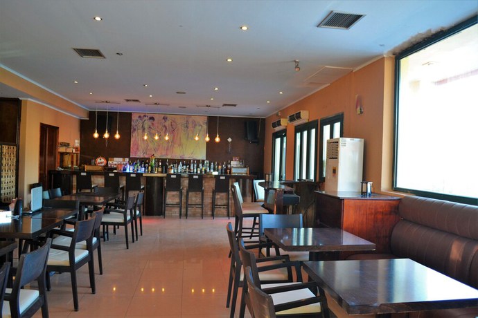 Imagen del bar/restaurante del Hotel Polyxeni hotel. Foto 4
