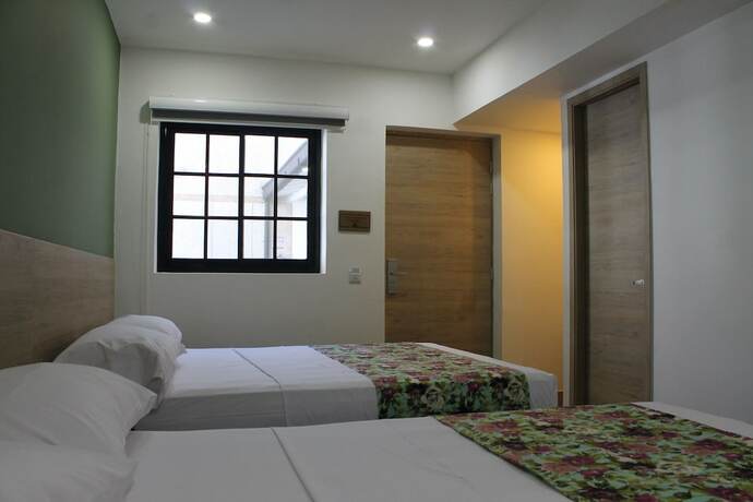 Imagen general del Hotel Poma - Rosa. Foto 6