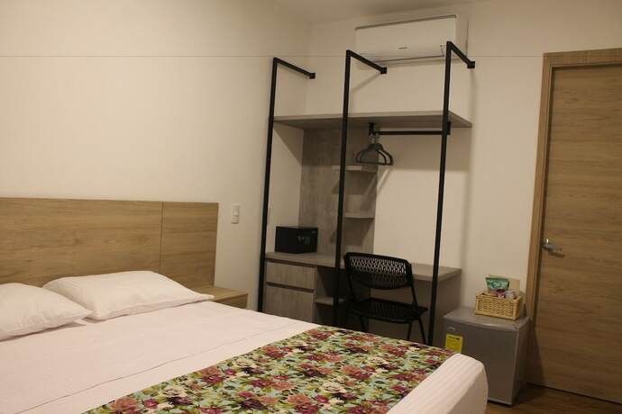 Imagen general del Hotel Poma - Rosa. Foto 14
