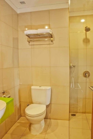 Imagen de la habitación del Hotel Pomelotel Patra Kuningan Jakarta. Foto 6