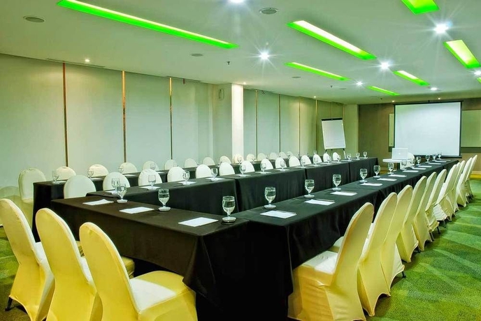 Imagen de los interiores del Hotel Pomelotel Patra Kuningan Jakarta. Foto 16
