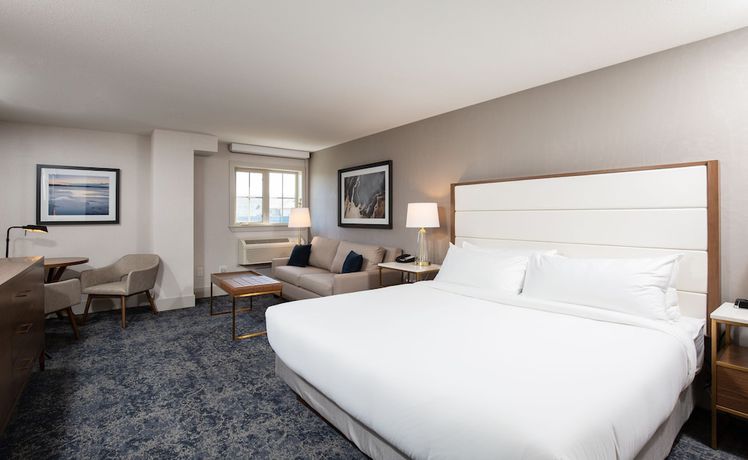 Imagen de la habitación del Hotel Pomeroy Fort McMurray. Foto 2
