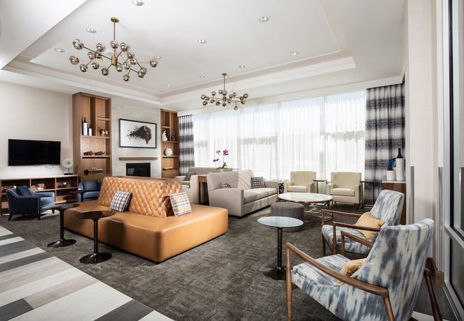 Imagen de los interiores del Hotel Pomeroy Fort McMurray. Foto 20