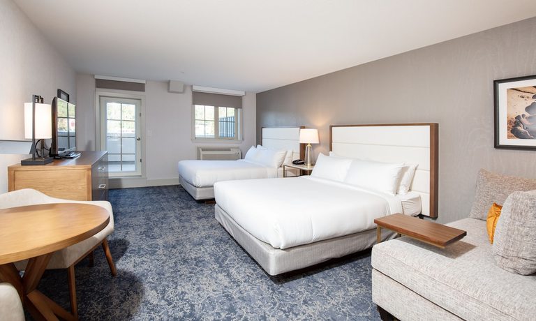 Imagen de la habitación del Hotel Pomeroy Fort McMurray. Foto 9