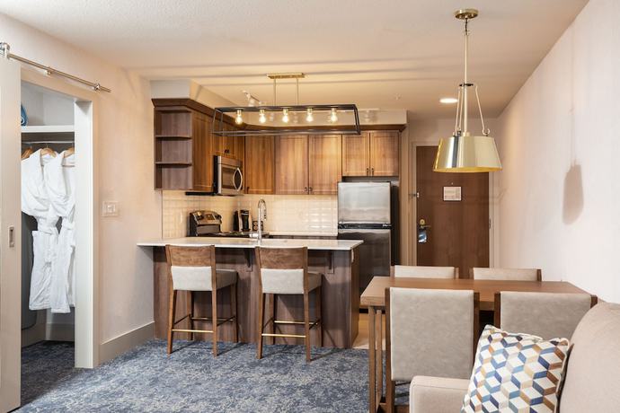 Imagen de la habitación del Hotel Pomeroy Fort McMurray. Foto 12