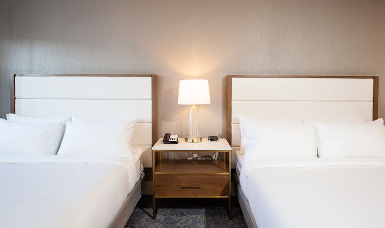 Imagen de la habitación del Hotel Pomeroy Fort McMurray. Foto 18