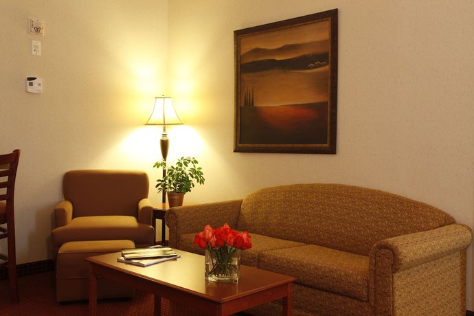 Imagen de la habitación del Hotel Pomeroy Inn and Suites Dawson Creek. Foto 5