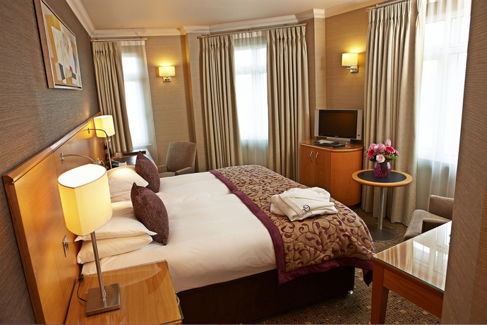 Imagen de la habitación del Hotel Pomme d'Or. Foto 4
