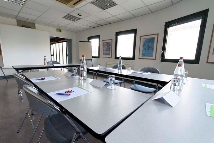 Imagen de los interiores del Hotel Pomo and Restaurant. Foto 13