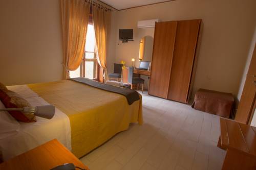 Imagen de la habitación del Hotel Pompei. Foto 8