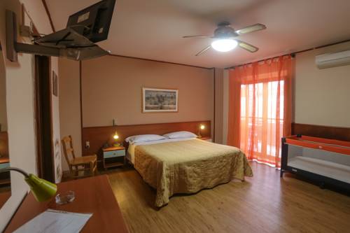 Imagen de la habitación del Hotel Pompei. Foto 10