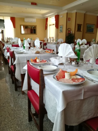 Imagen del bar/restaurante del Hotel Pompei, FIUGGI. Foto 5