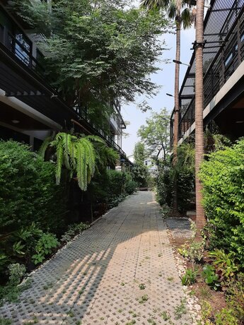 Imagen de los exteriores del Hotel Pompom Home. Foto 32
