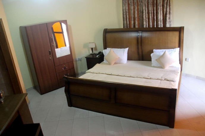 Imagen general del Hotel Ponderosa Travel Lodge. Foto 14