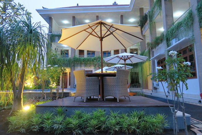 Imagen de los exteriores del Hotel Pondok Anyar Inn. Foto 11