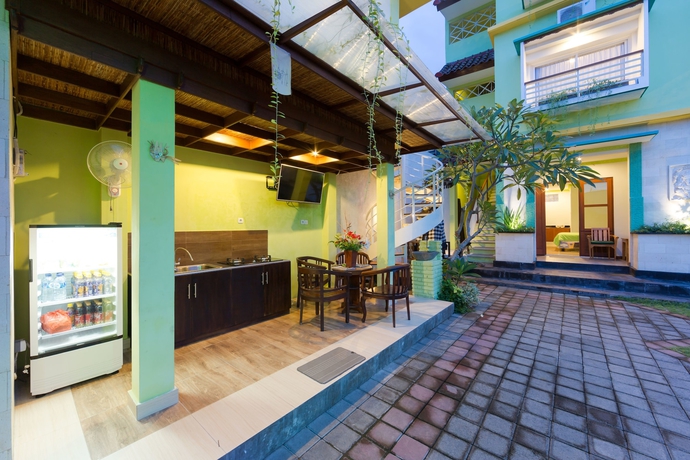 Imagen de los exteriores del Hotel Pondok Asri Denpasar. Foto 13