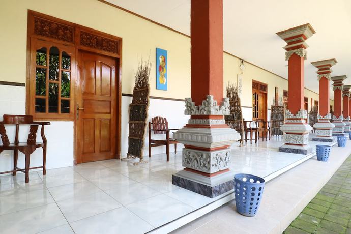 Imagen de los interiores del Hotel Pondok Hasan. Foto 20