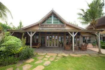 Imagen de los exteriores del Hotel Pondok Pitaya , Surfing and Yoga. Foto 10