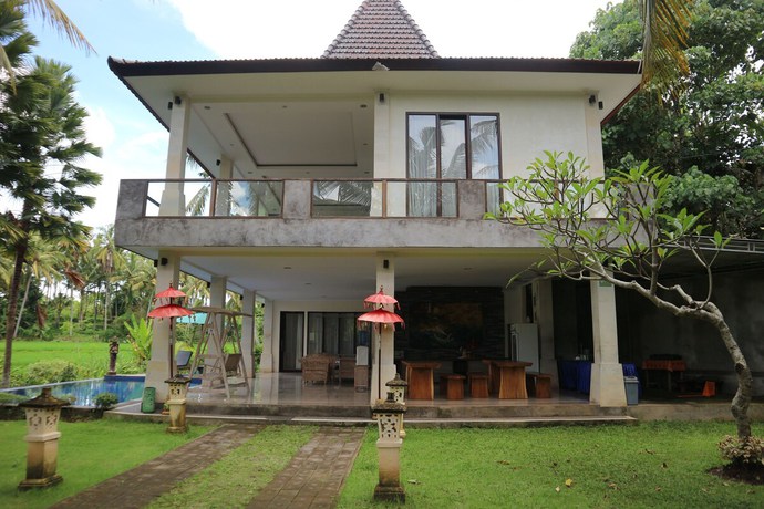 Imagen de los interiores del Hotel Pondok Tulasi Semaya House. Foto 9